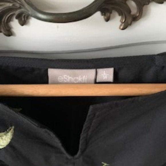 Custom Black Embroidered Fit & Flare Retro Cherry & Daisy dress boat neck - Picture 3 of 7